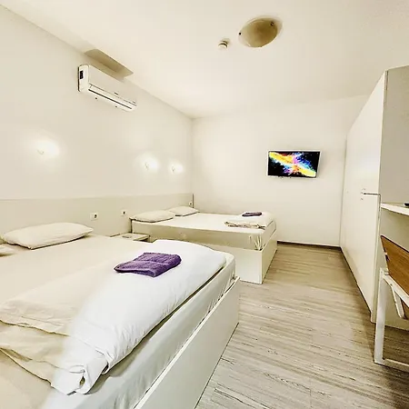 Apartment With Two Bed Bucharest