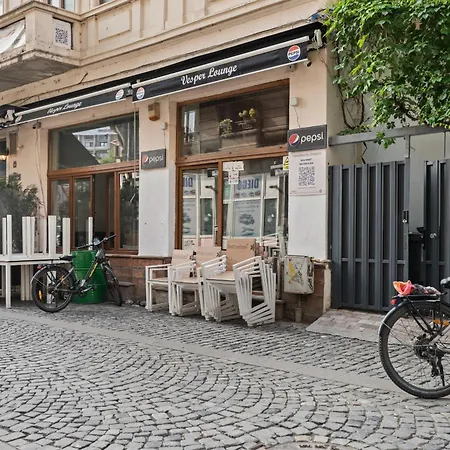 With Two Bed Bükreş