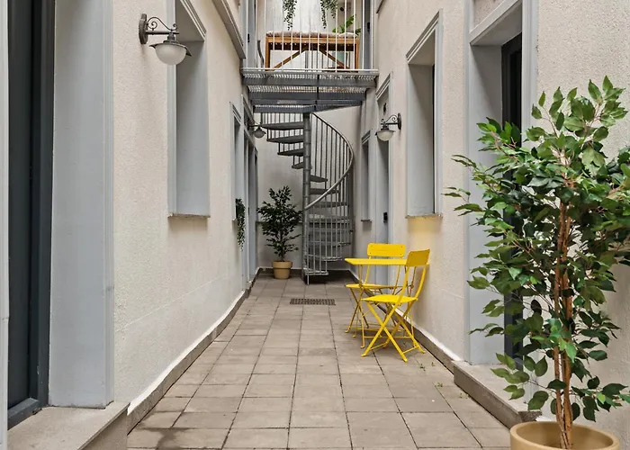 With Two Bed Apartament *