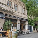 With Two Bed Lejlighed